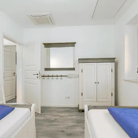 Reetdachhaus Waldidylle *